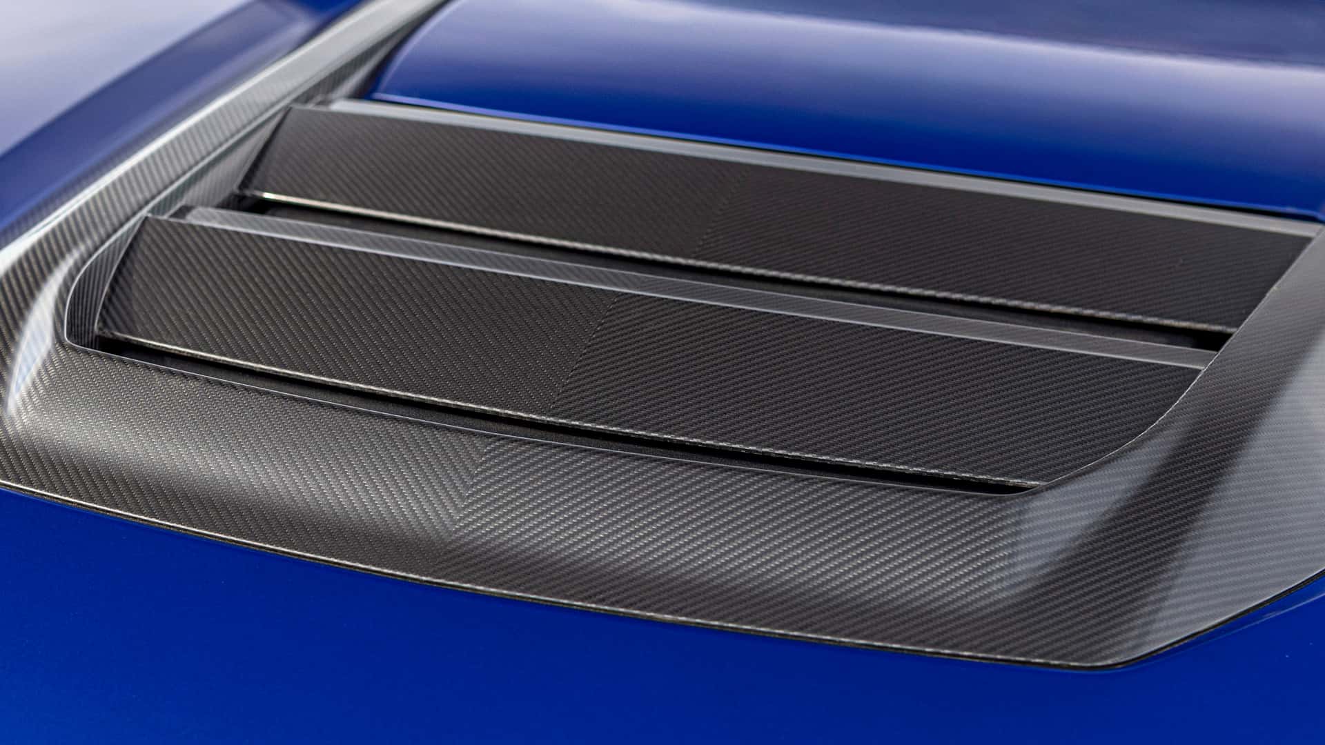 2026-ford-mustang-dark-horse-sc-track-pack-hood-vent