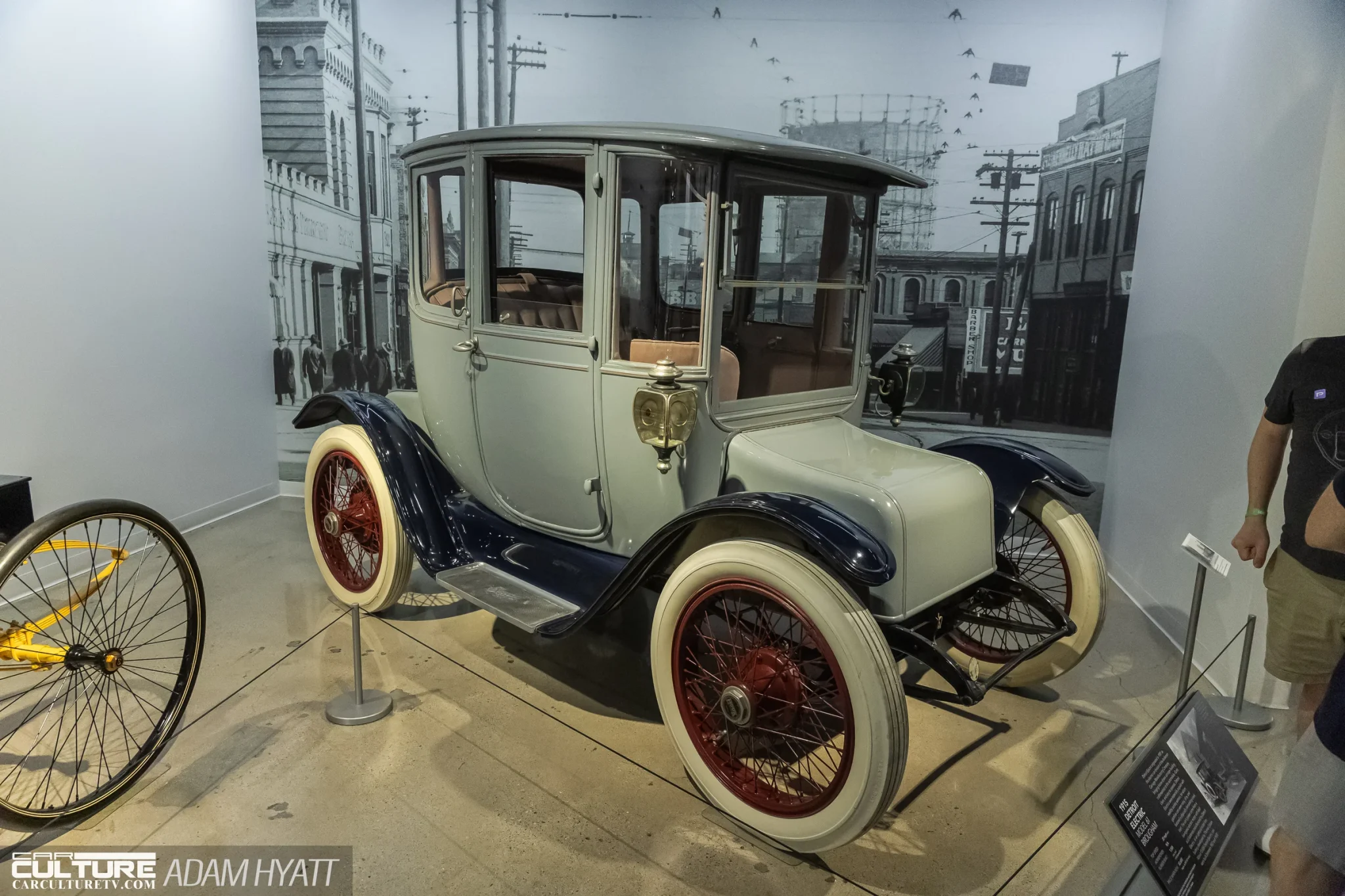 1915 Detroit Electric Model 61 Brougham