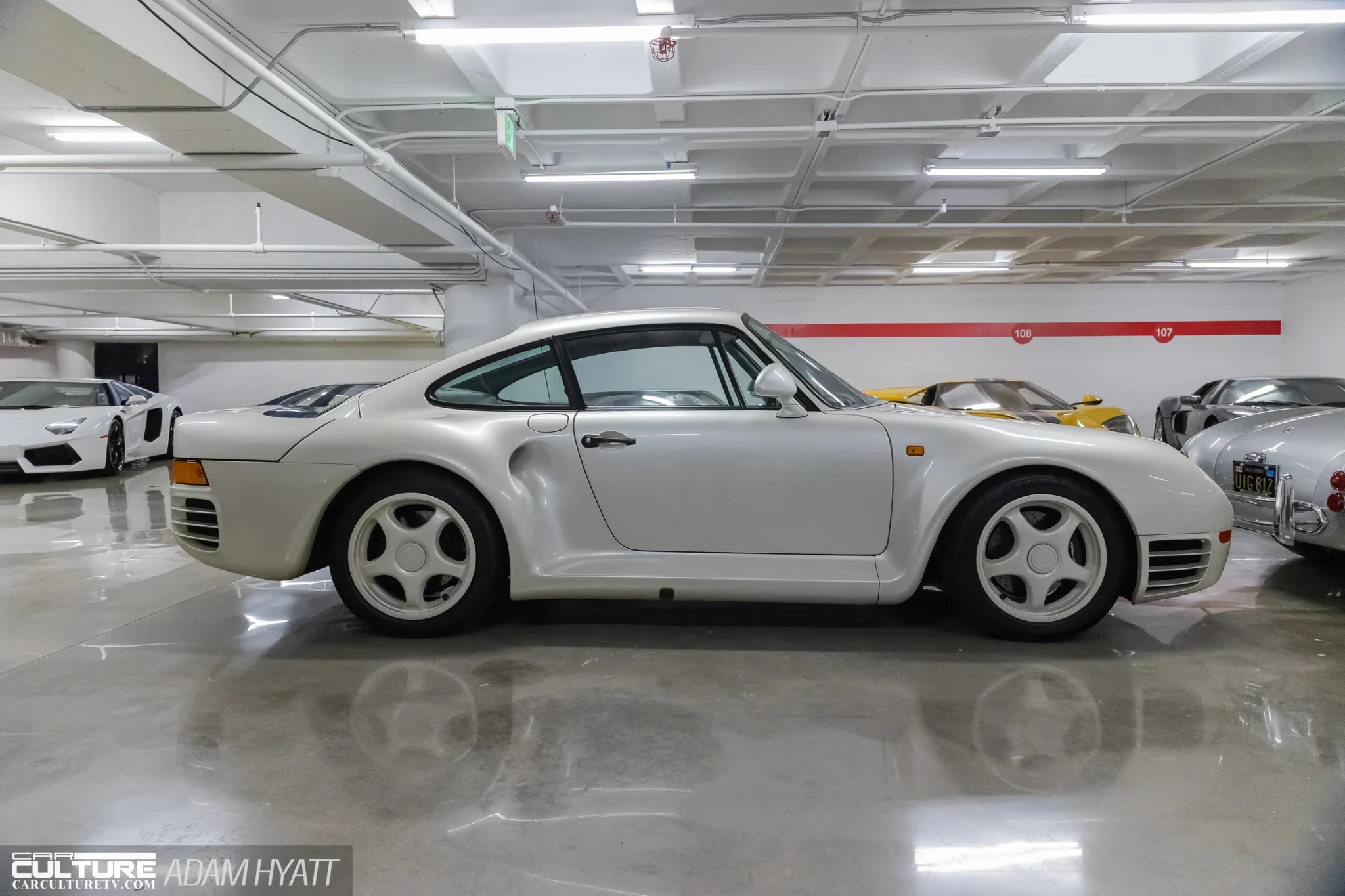 Porsche 959 side profile
