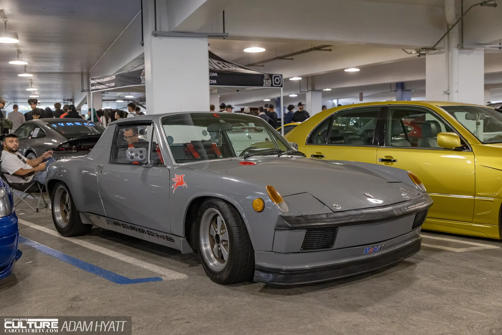 grey Porsche 914