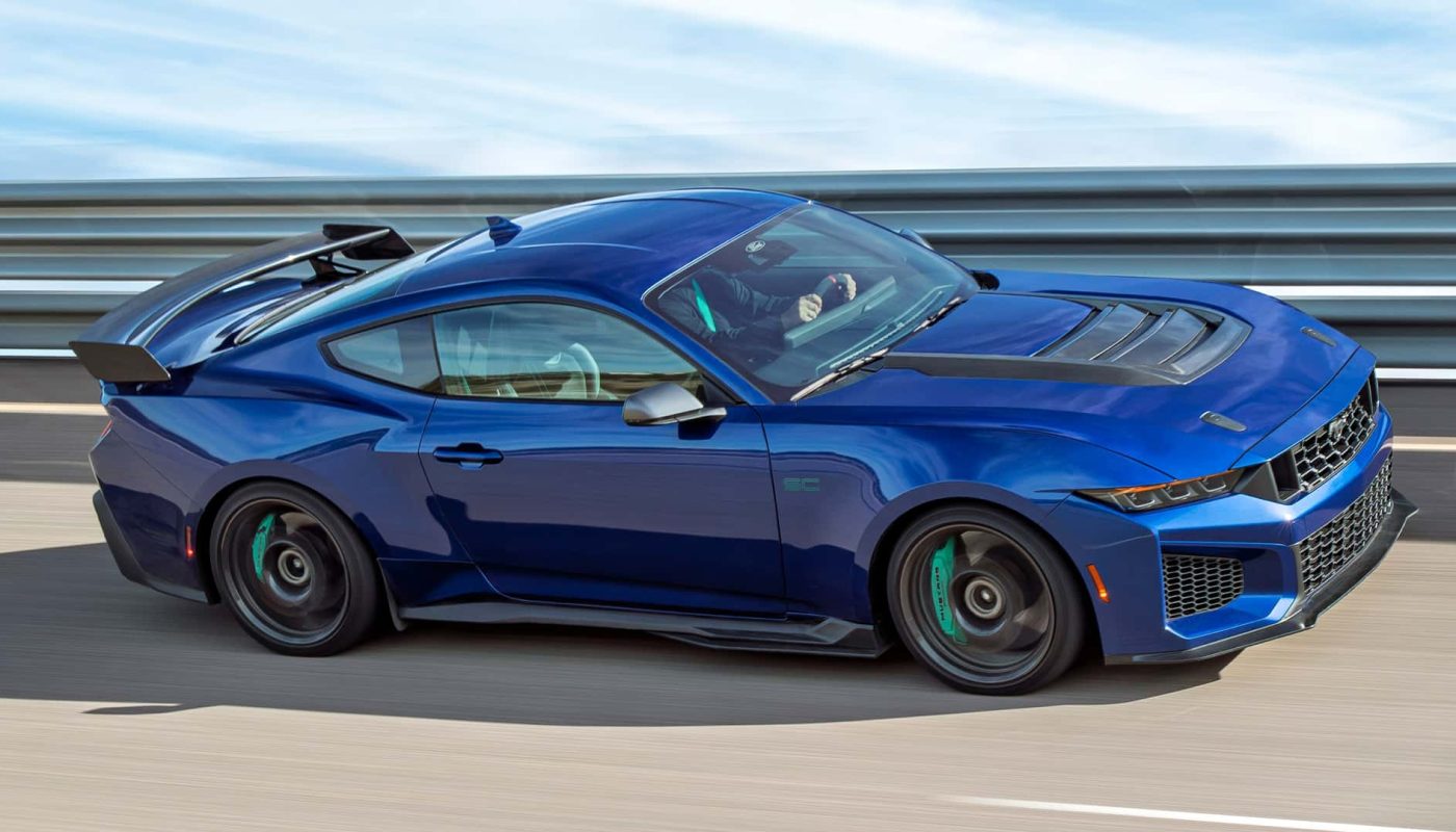 Ford 2026-ford-mustang-dark-horse-sc-track-pack-front-3-4